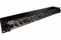 SS-10 Ламповый гитарный предусилитель (рэковое исполнение), AMT Electronics